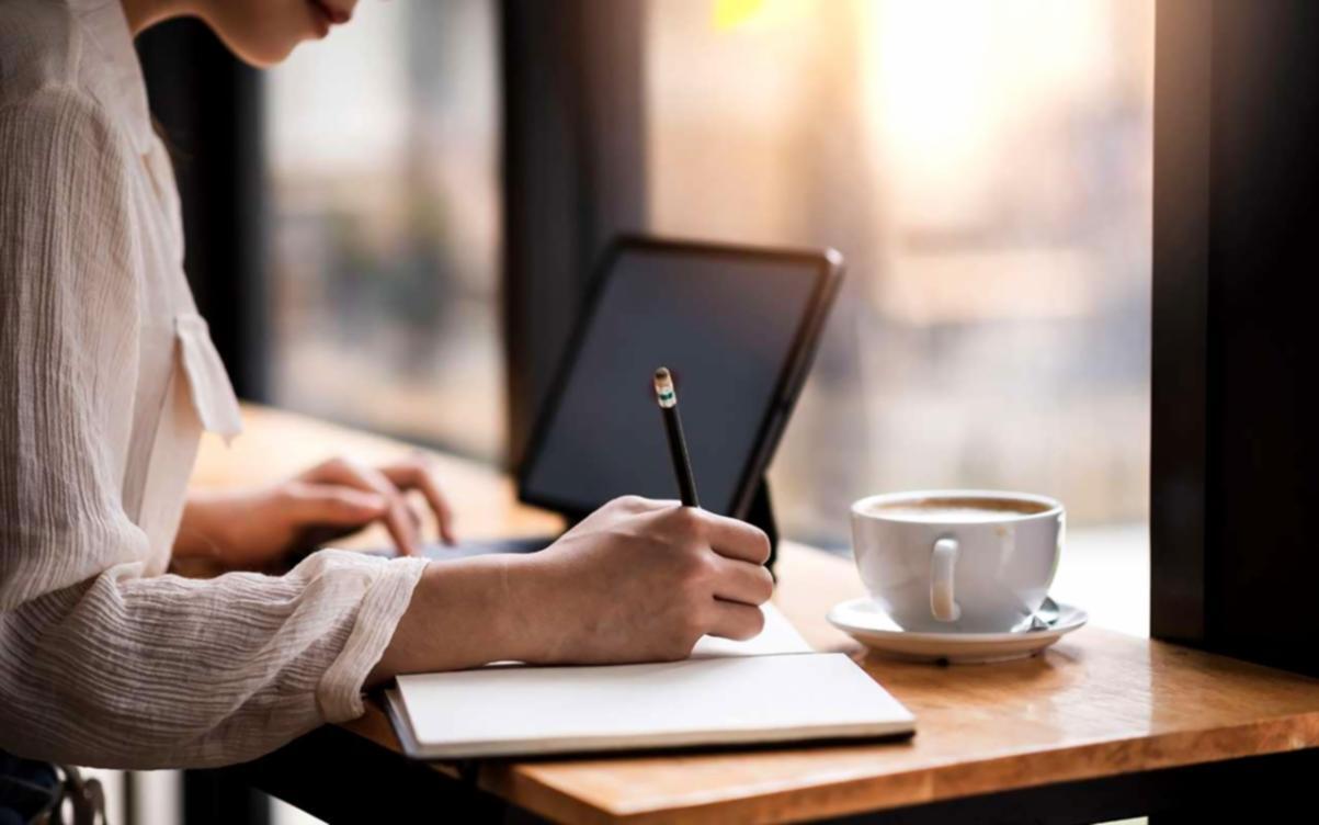 Pénzügyi tervezés és rugalmas költségvetés készítése modern munkakörnyezetben